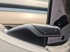 Tesla Model Y Standard Range RWD - ფოტო 13