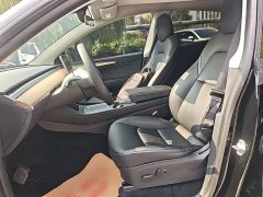 Tesla Model Y Standard Range RWD - ფოტო 14