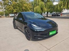 Tesla Model Y Standard Range RWD - ფოტო 3