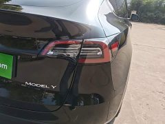 Tesla Model Y Standard Range RWD - ფოტო 7