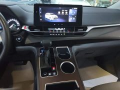 Toyota Gravia 2.5L Hybrid Comfort Edition - фото 12