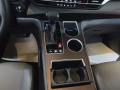Toyota Gravia 2.5L Hybrid Comfort Edition - фото 13