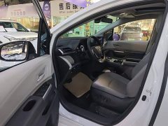 Toyota Gravia 2.5L Hybrid Comfort Edition - фото 15