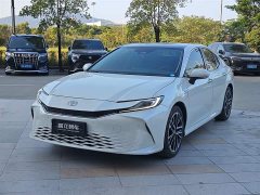 Toyota Camry Hybrid 2.5HG Premium Edition - фото 1