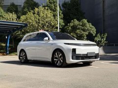 Li Auto L7 Pro - ფოტო 2