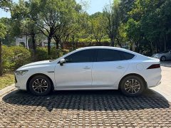 BYD Qin PLUS Champion Edition DM-i 55KM Leading - фото 13