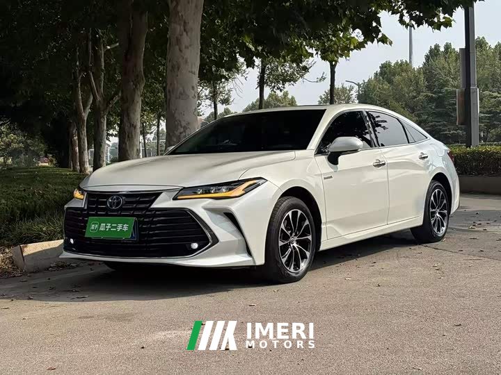 Toyota Avalon Hybrid 2.5L Luxury - автомобиль из Китая