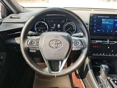 Toyota Avalon Hybrid 2.5L Luxury - фото 10