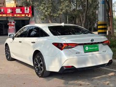 Toyota Avalon Hybrid 2.5L Luxury - фото 4