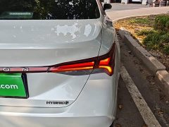 Toyota Avalon Hybrid 2.5L Luxury - фото 7