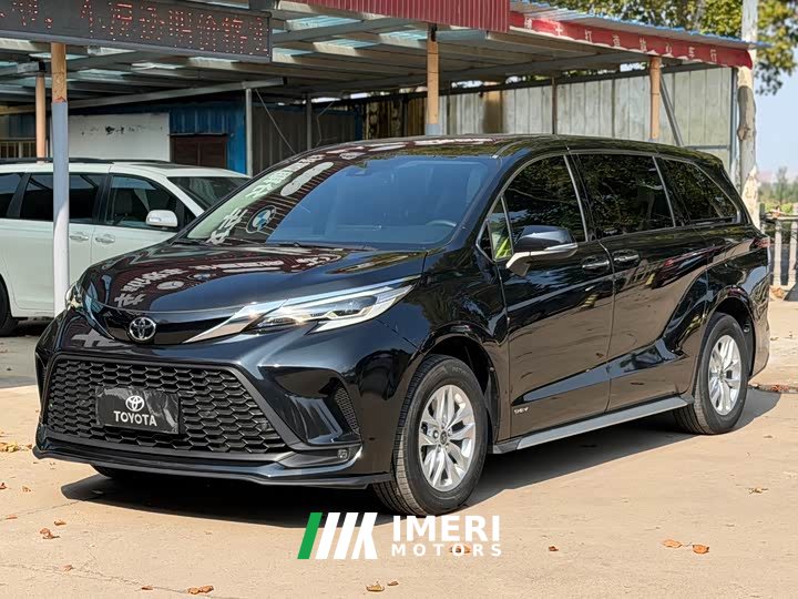 Toyota Gravia 2.5L Hybrid Comfort Edition - автомобиль из Китая