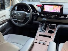 Toyota Gravia 2.5L Hybrid Comfort Edition - фото 13