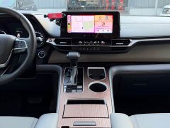 Toyota Gravia 2.5L Hybrid Comfort Edition - фото 14