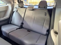 Toyota Gravia 2.5L Hybrid Comfort Edition - фото 16
