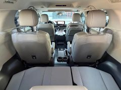 Toyota Gravia 2.5L Hybrid Comfort Edition - фото 17