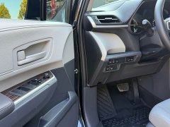 Toyota Gravia 2.5L Hybrid Comfort Edition - фото 8