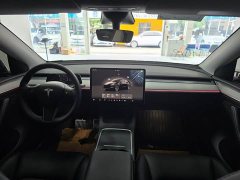 Tesla Model Y Rear-Wheel Drive - photo 8