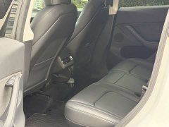 Tesla Model Y Rear-Wheel Drive - ფოტო 9