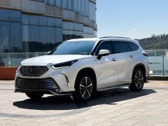 Toyota Crown Venza 2.5L HEV AWD Luxury - photo 1