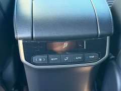 Toyota Crown Venza 2.5L HEV AWD Luxury - photo 18
