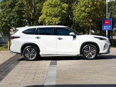 Toyota Crown Venza 2.5L HEV AWD Luxury - photo 4