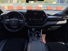 Toyota Crown Venza 2.5L HEV AWD Luxury - photo 9