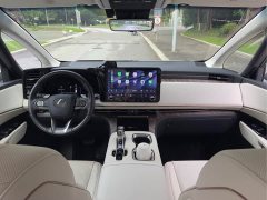 Lexus LM 500h Six-Seat Premium Edition - photo 19