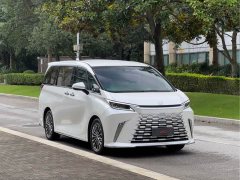 Lexus LM 500h Six-Seat Premium Edition - photo 3