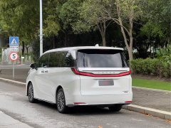 Lexus LM 500h Six-Seat Premium Edition - photo 5