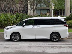 Lexus LM 500h Six-Seat Premium Edition - photo 7