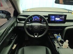 Toyota Camry Hybrid 2.0L HGVP Luxury - фото 10