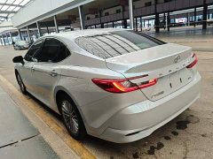 Toyota Camry Hybrid 2.0L HGVP Luxury - фото 4