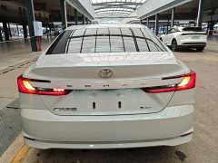 Toyota Camry Hybrid 2.0L HGVP Luxury - фото 5