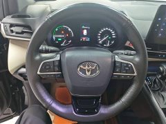 Toyota Gravia 2.5L Hybrid Premium Edition - photo 10