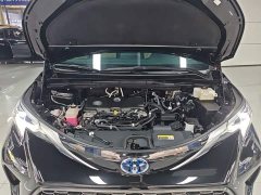Toyota Gravia 2.5L Hybrid Premium Edition - photo 19
