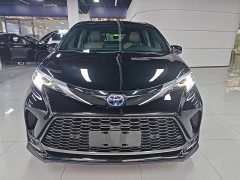 Toyota Gravia 2.5L Hybrid Premium Edition - photo 2