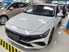 Hyundai Elantra 1.5L CVT Luxury - ფოტო 1