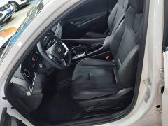 Hyundai Elantra 1.5L CVT Luxury - ფოტო 14