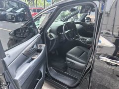 Toyota Vellfire Crown Hybrid 2.5L Executive Premier Edition - photo 4