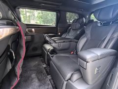 Toyota Vellfire Crown Hybrid 2.5L Executive Premier Edition - photo 6