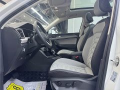 Volkswagen Taos 3 Million Units Select Edition 330TSI - photo 6