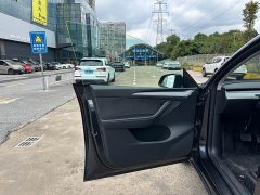 Tesla Model Y Rear-Wheel Drive - photo 8