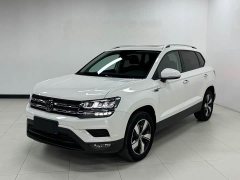 Volkswagen Touareg 280TSI FWD Luxury Edition - photo 1
