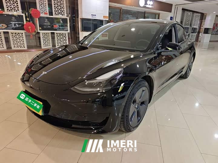 Tesla Model 3 Rear-Wheel Drive
