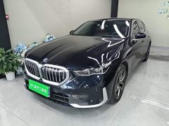 BMW 5 Series 530Li Premier Luxury Package - ფოტო 1
