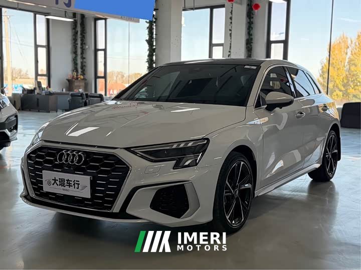 Audi A3 Facelift Sportback 35 TFSI Fashion Sport - автомобиль из Китая