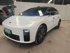 Li Auto i6 Four-Wheel Drive Standard Edition - ფოტო 1