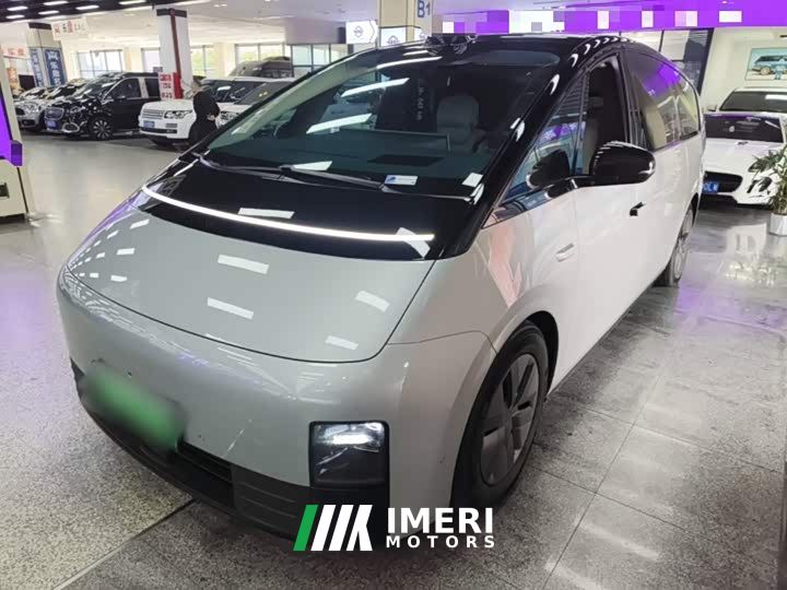 Li Auto Li Xiang MEGA Ultra