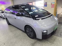 Li Auto Li Xiang MEGA Ultra - ფოტო 3