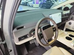 Li Auto Li Xiang MEGA Ultra - ფოტო 9
